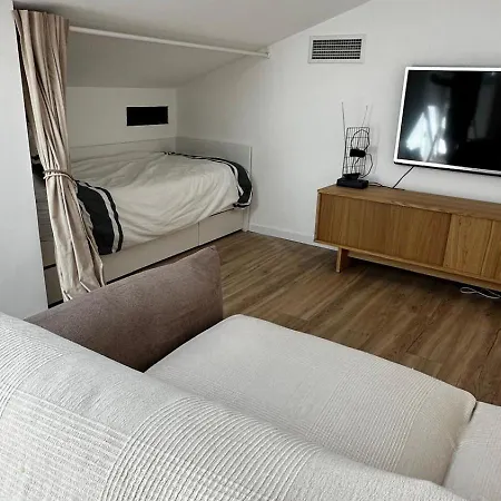 Dedans-dehors - 10 Min From The Wifi Air Conditionated בורם-לה-מימוזה